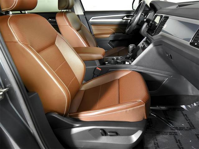 Photo of 2022 Platinum Gray Metallic Volkswagen Atlas