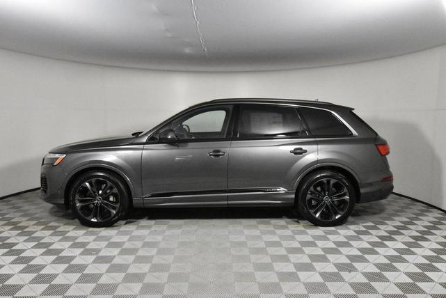 Photo of 2025 Gray Metallic Audi Q7