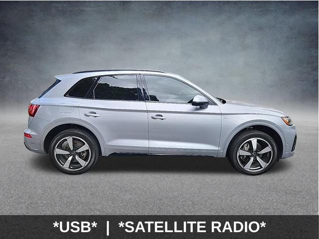 Photo of 2023 Florett Silver Metallic Audi Q5