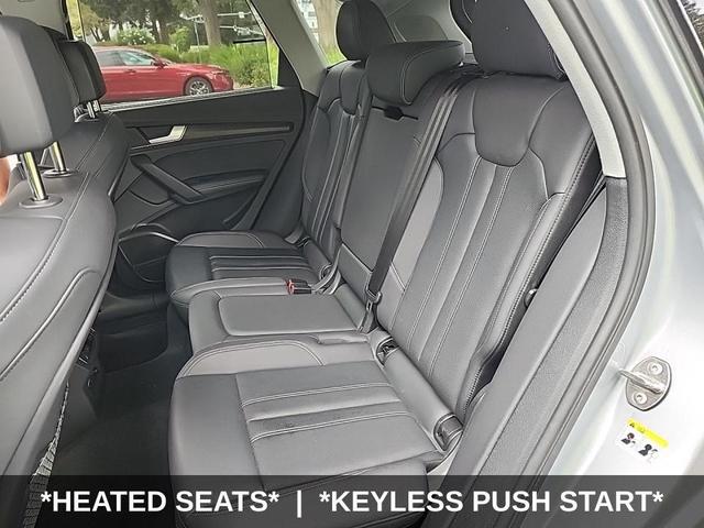 Photo of 2023 Florett Silver Metallic Audi Q5