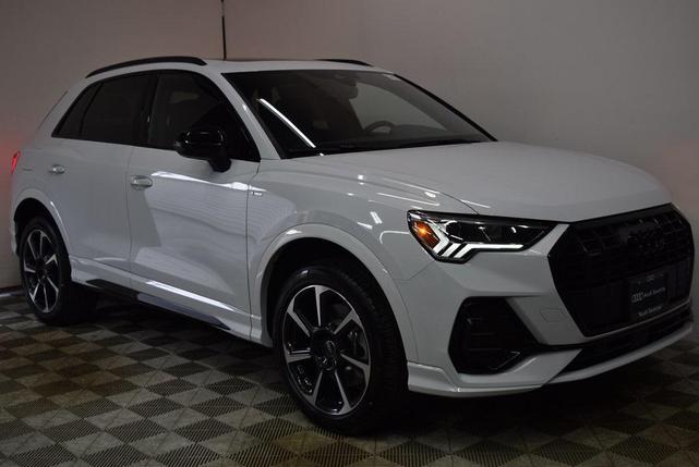 Photo of 2025 Glacier White Audi Q3