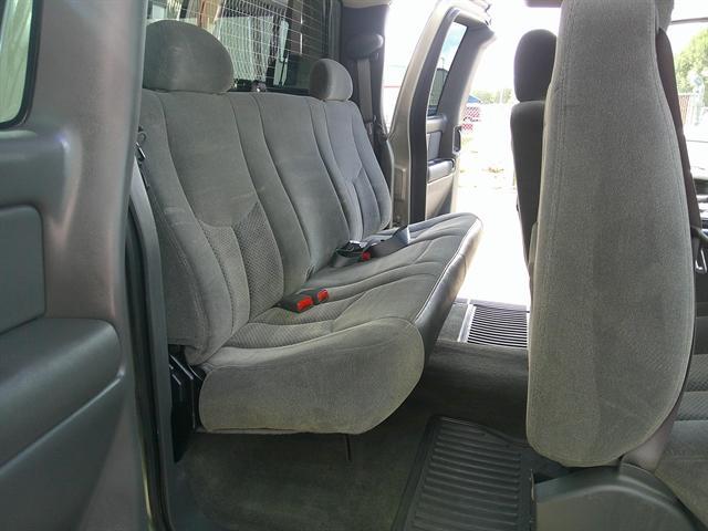 Photo of 2003 Light Pewter Metallic Chevrolet Silverado 2500