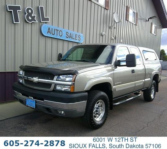 Photo of 2003 Light Pewter Metallic Chevrolet Silverado 2500