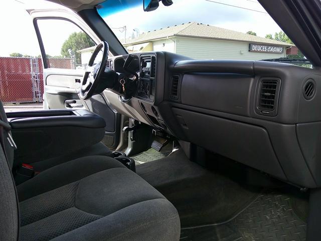Photo of 2003 Light Pewter Metallic Chevrolet Silverado 2500
