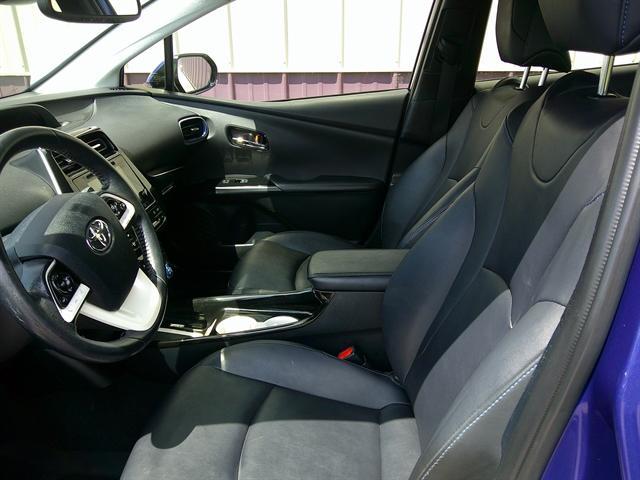 Photo of 2016 Blue Crush Metallic Toyota Prius