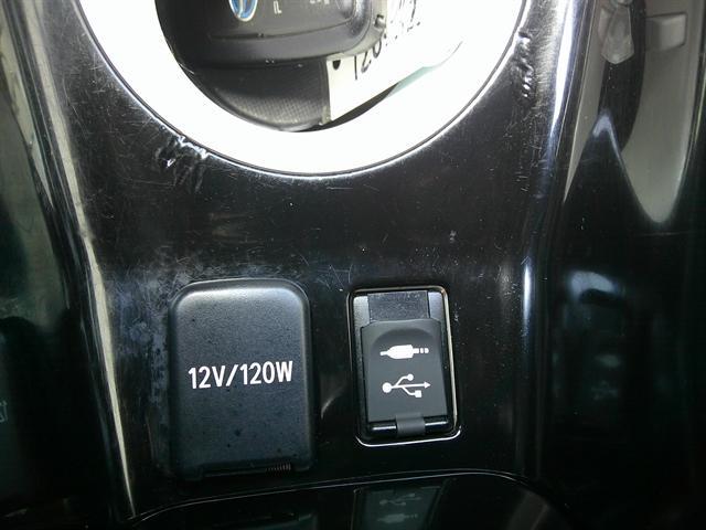 Photo of 2016 Blue Crush Metallic Toyota Prius