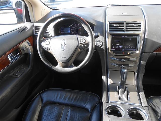 Photo of 2014 RED Lincoln MKX