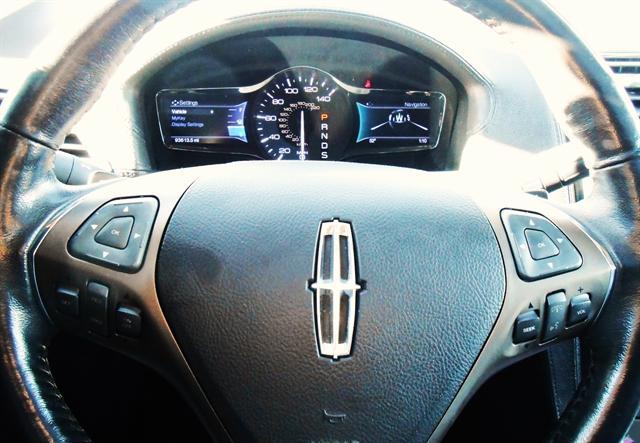 Photo of 2014 RED Lincoln MKX