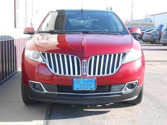 Photo of 2014 RED Lincoln MKX