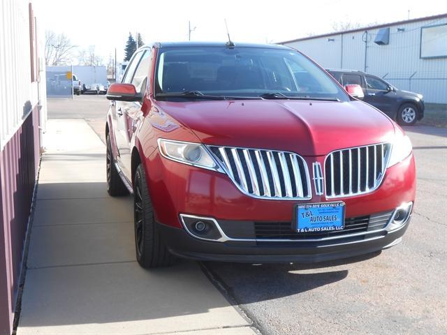 Photo of 2014 RED Lincoln MKX