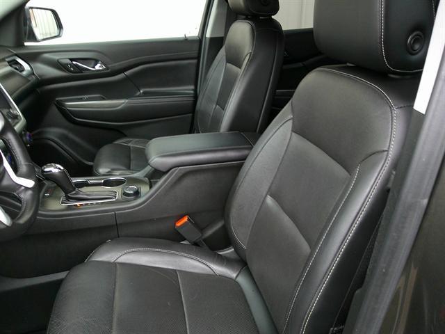 Photo of 2019 Dark Sky Metallic GMC Acadia