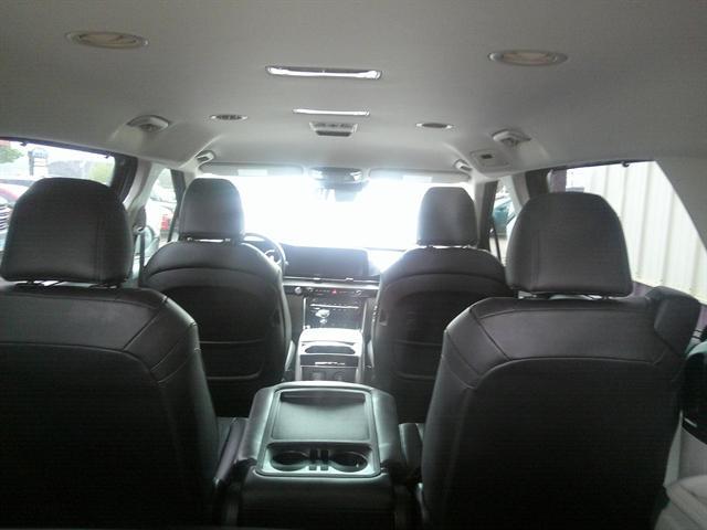 Photo of 2023 Flare Red Kia Carnival