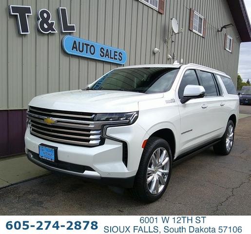 Photo of 2021 Iridescent Pearl Tricoat Chevrolet Suburban