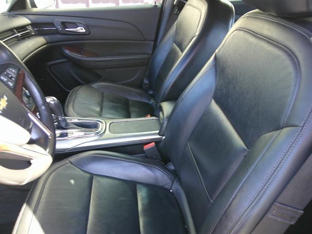 Photo of 2013 Champagne Silver Metallic Chevrolet Malibu