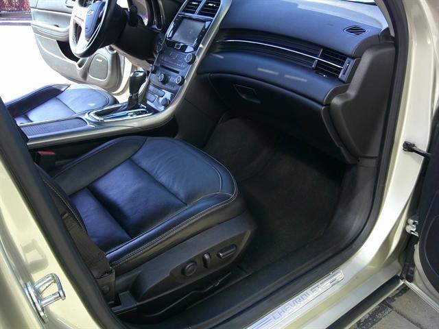 Photo of 2013 Champagne Silver Metallic Chevrolet Malibu