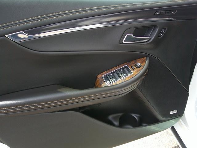 Photo of 2015 Iridescent Pearl Tricoat Chevrolet Impala