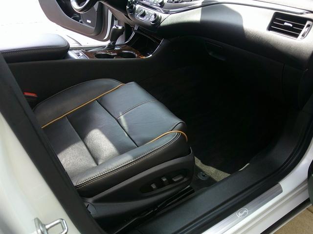 Photo of 2015 Iridescent Pearl Tricoat Chevrolet Impala
