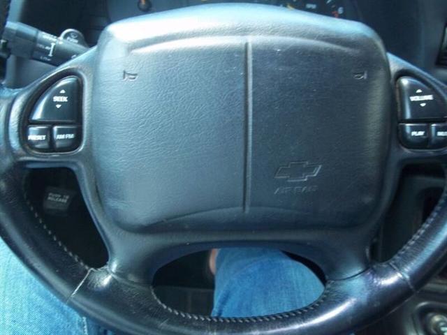 Photo of 1999 Torch Red Chevrolet Monte Carlo