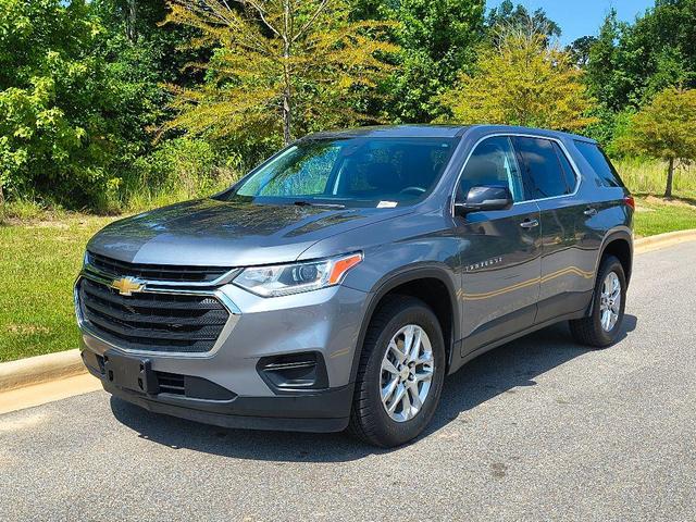 Photo of 2021 Satin Steel Metallic Chevrolet Traverse