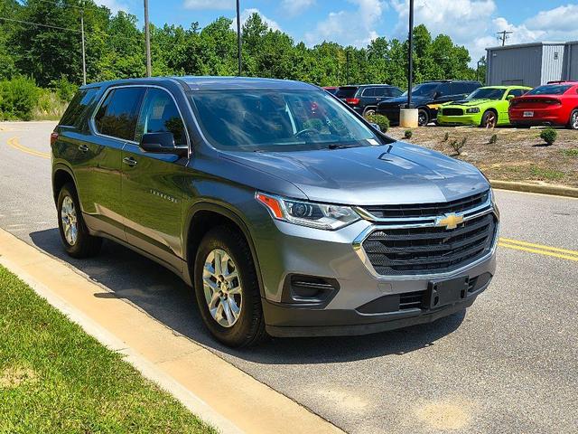 Photo of 2021 Satin Steel Metallic Chevrolet Traverse