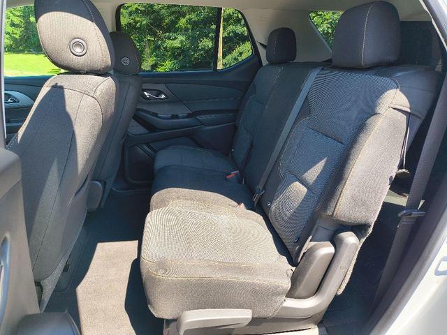 Photo of 2021 Summit White Chevrolet Traverse