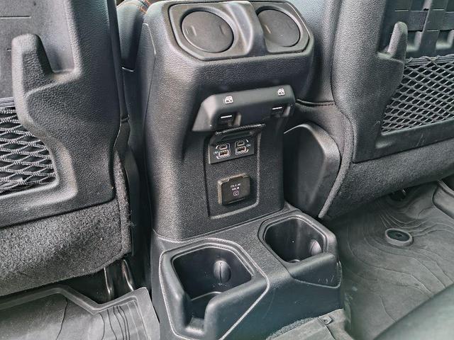 Photo of 2023 Granite Crystal Clearcoat Metallic Jeep Gladiator