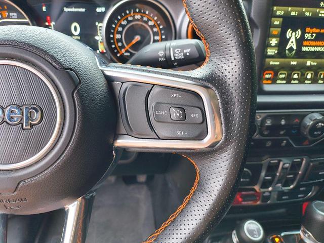 Photo of 2023 Granite Crystal Clearcoat Metallic Jeep Gladiator