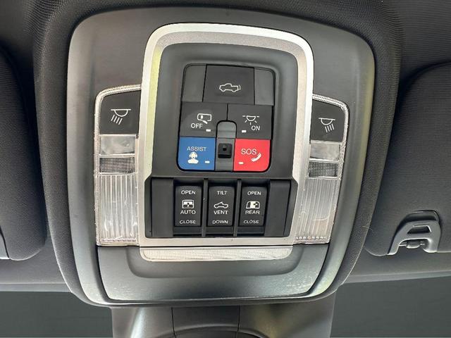 Photo of 2019 Bright White Clearcoat RAM 3500