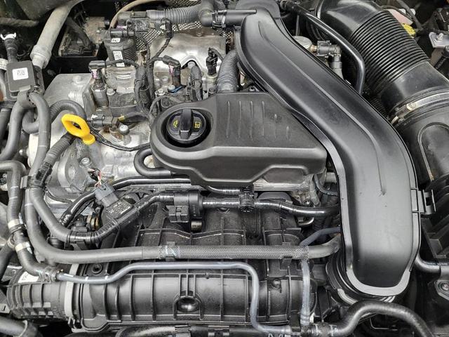 Photo of 2024 Deep Black Pearl Volkswagen Jetta