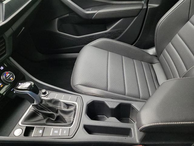 Photo of 2024 Deep Black Pearl Volkswagen Jetta
