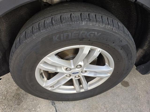 Photo of 2023 Agate Black Metallic Ford Explorer