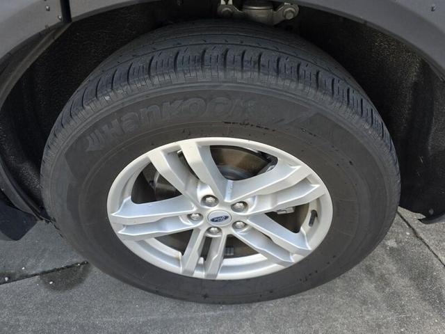 Photo of 2023 Agate Black Metallic Ford Explorer