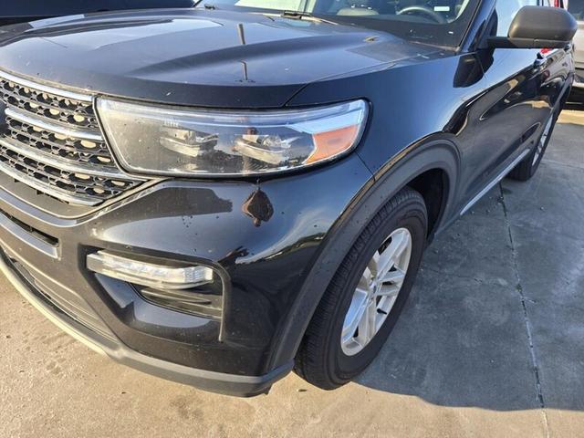 Photo of 2023 Agate Black Metallic Ford Explorer