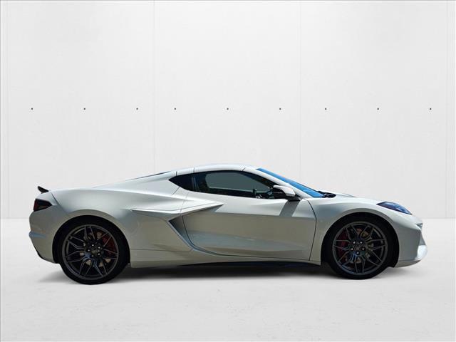 Photo of 2024 Arctic White Chevrolet Corvette