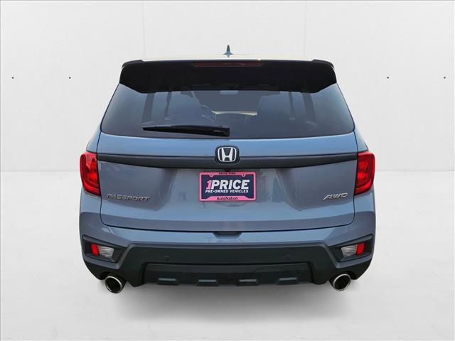 Photo of 2022 Sonic Gray Pearl Honda Passport