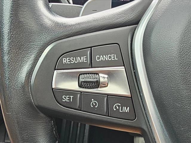 Photo of 2020 Black Sapphire Metallic BMW 330