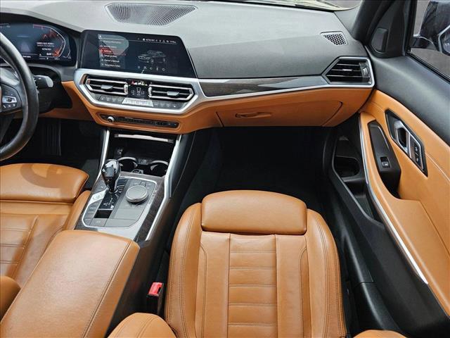 Photo of 2020 Black Sapphire Metallic BMW 330