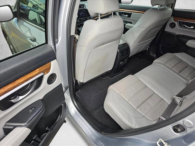 Photo of 2017 Lunar Silver Metallic Honda CR-V
