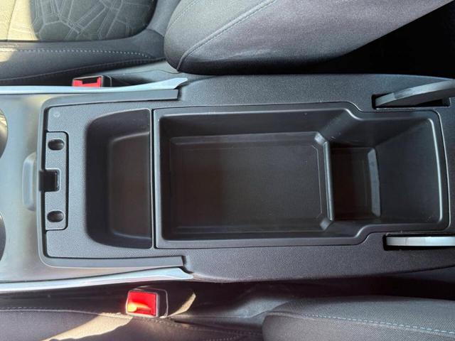 Photo of 2017 White Chevrolet Volt
