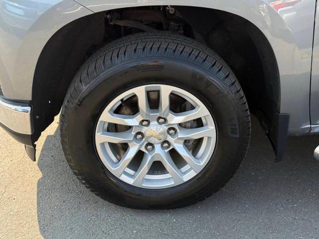 Photo of 2019 Gray Chevrolet Silverado 1500