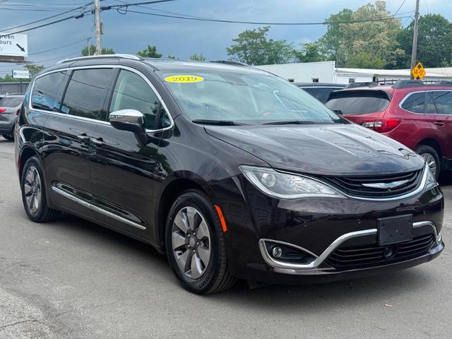 2019 Chrysler Pacifica Hybrid