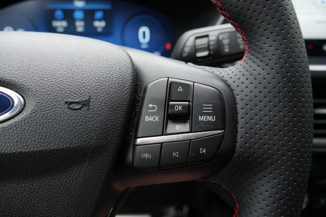 Photo of 2023 Carbonized Gray Metallic Ford Escape
