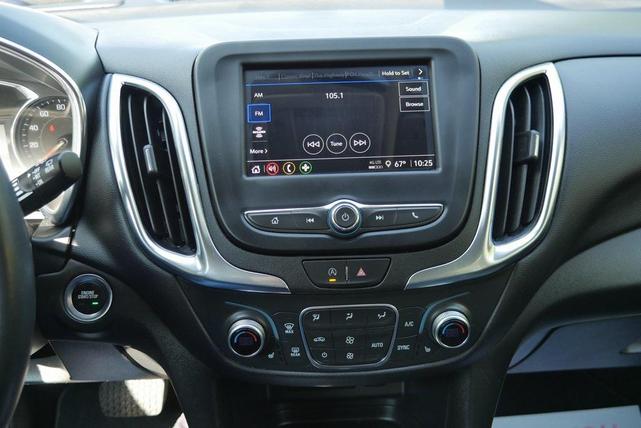 Photo of 2022 Silver Ice Metallic Chevrolet Equinox