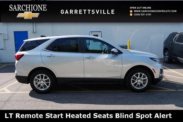 Photo of 2022 Silver Ice Metallic Chevrolet Equinox