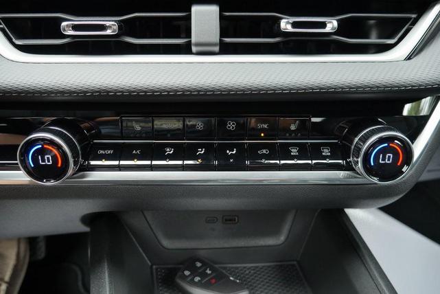 Photo of 2026 Mosaic Black Metallic Chevrolet Equinox
