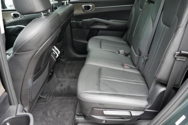 Photo of 2023 Aruba Green Kia Sorento