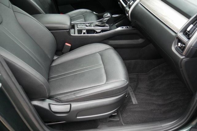 Photo of 2023 Aruba Green Kia Sorento