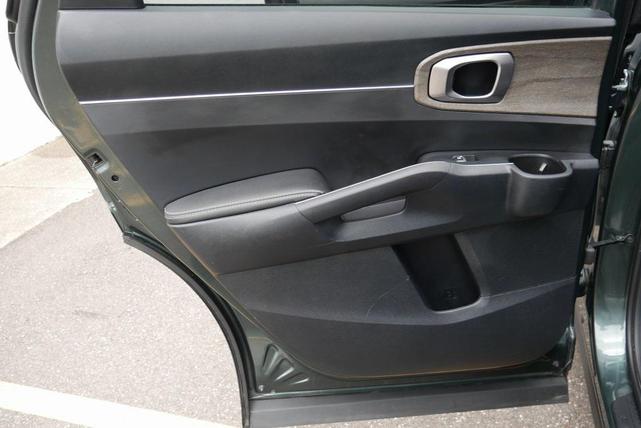 Photo of 2023 Aruba Green Kia Sorento