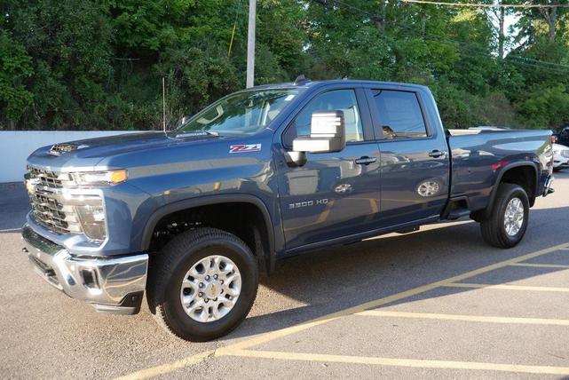 Photo of 2025 Lakeshore Blue Metallic Chevrolet Silverado 3500