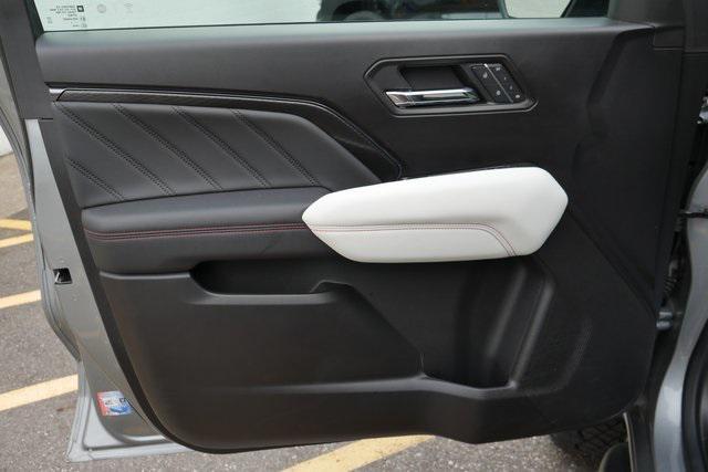 Photo of 2024 Sterling Metallic GMC Canyon